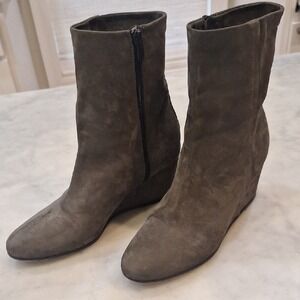 Vince Wedge Hidden Heel Italian Suede Short Boots Grayish Brown Sz‎ 9.5M Boho